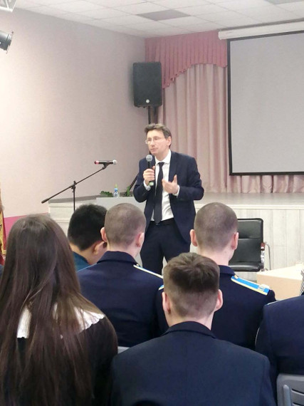 23 декабря состоялась встреча потенциальных стобалльников ЕГЭ с министром образования Оренбургской области.